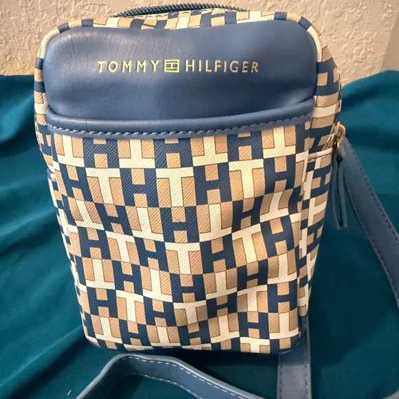 Tommy Hilfiger Handbags - Tommy Hilfiger Navy and Red Interior Bag